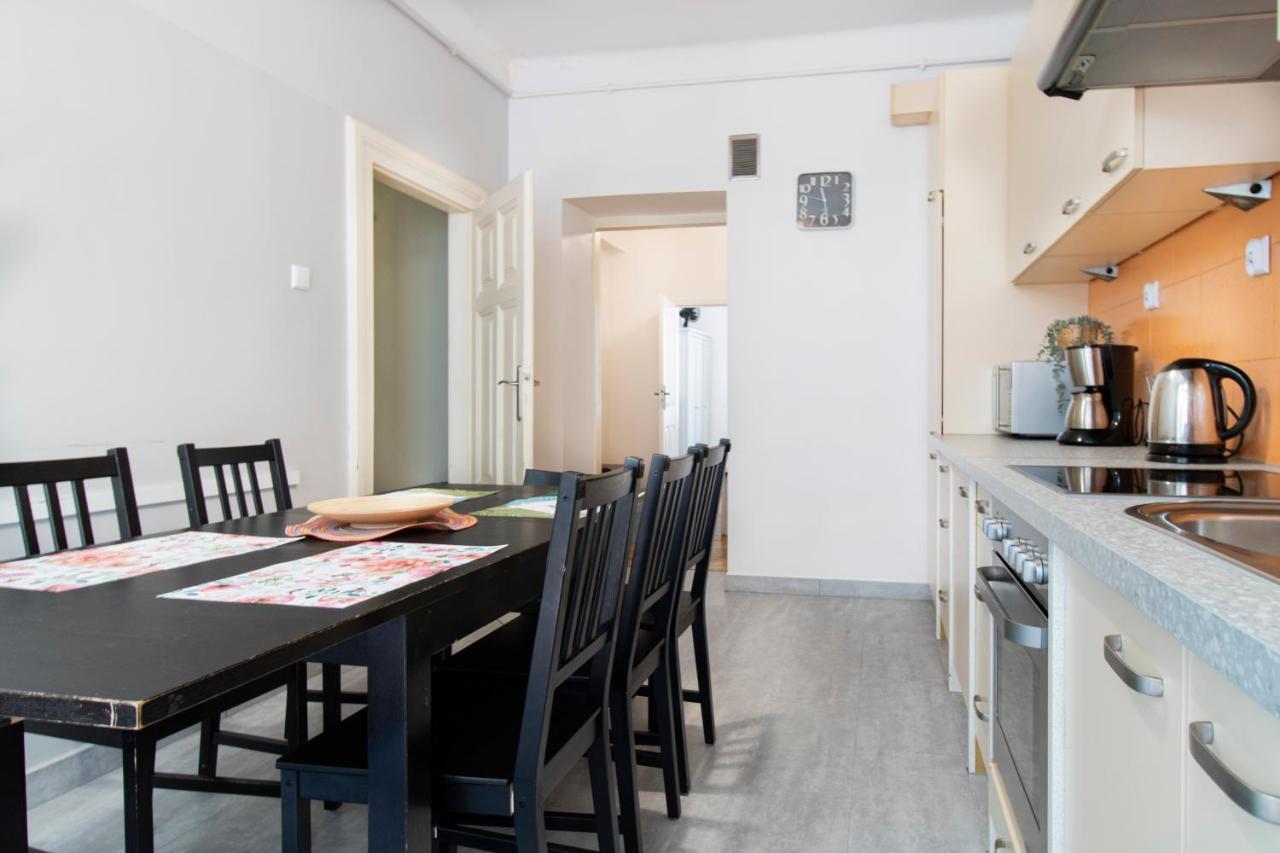 Spacious Apartments Zyblikiewicza Street Krakow Exterior photo